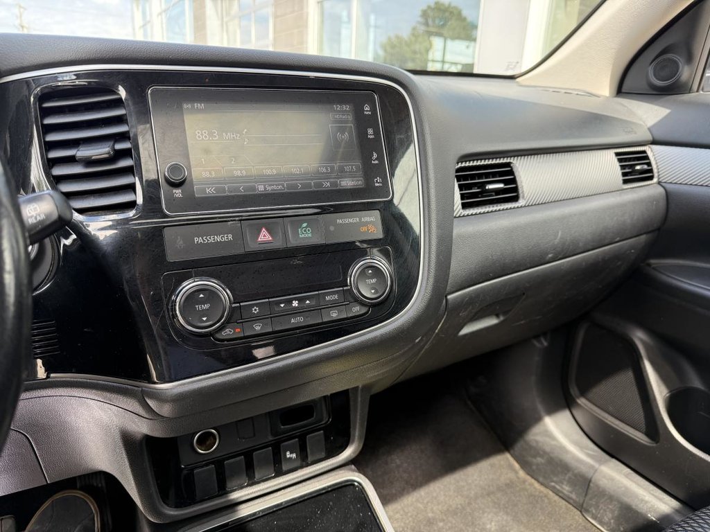 2018 Mitsubishi Outlander SE AWD V6 3.0L 7 PASSAGERS in Quebec, Quebec - 16 - w1024h768px