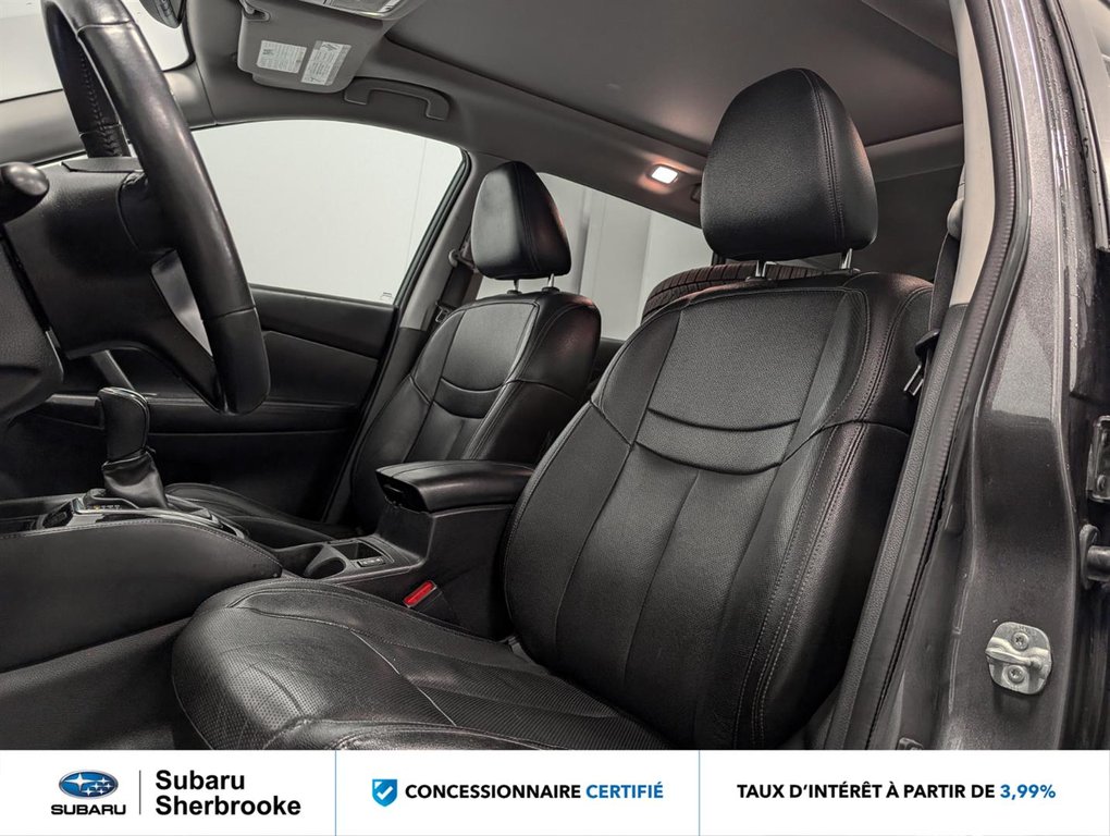 Nissan Rogue AWD 4dr 2017 à Sherbrooke, Québec - 8 - w1024h768px