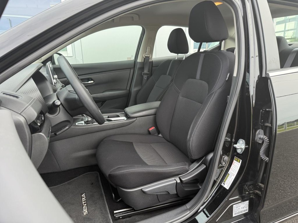 Nissan Sentra SV JAMAIS ACCIDENTÉ 2023 à Québec, Québec - 19 - w1024h768px