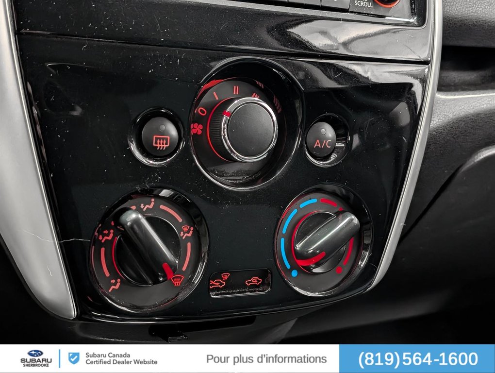 2015 Nissan Versa Note SV in Sherbrooke, Quebec - 12 - w1024h768px