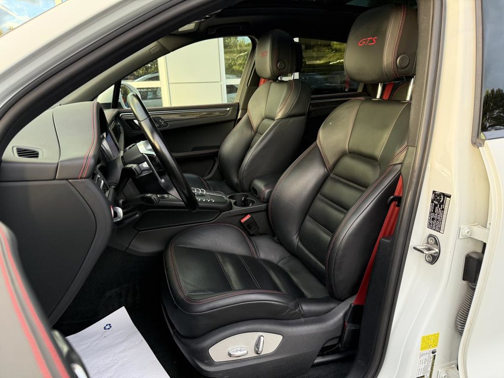 Porsche Macan GTS AWD 2021 à Québec, Québec - 21 - w1024h768px