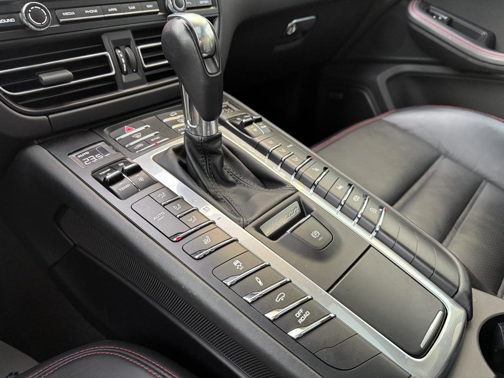 Porsche Macan GTS AWD 2021 à Québec, Québec - 20 - w1024h768px