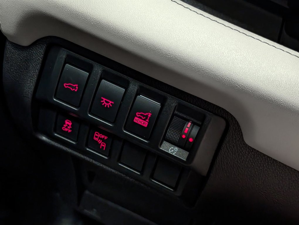 2021 Subaru ASCENT Limited in Sherbrooke, Quebec - 22 - w1024h768px