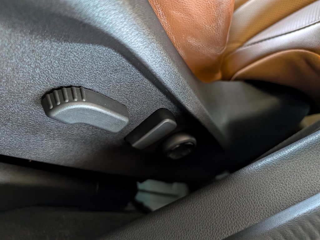 2024 Subaru ASCENT Premier 7-Passenger in Sherbrooke, Quebec - 9 - w1024h768px