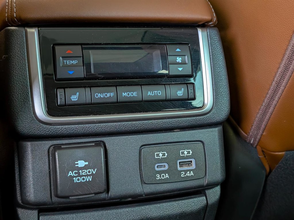 2024 Subaru ASCENT Premier 7-Passenger in Sherbrooke, Quebec - 12 - w1024h768px