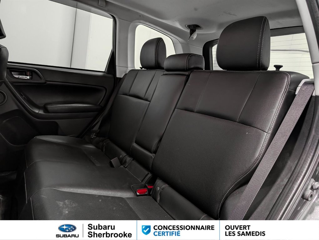 2015 Subaru Forester 2.0XT Limited w-Tech/AWD in Sherbrooke, Quebec - 9 - w1024h768px