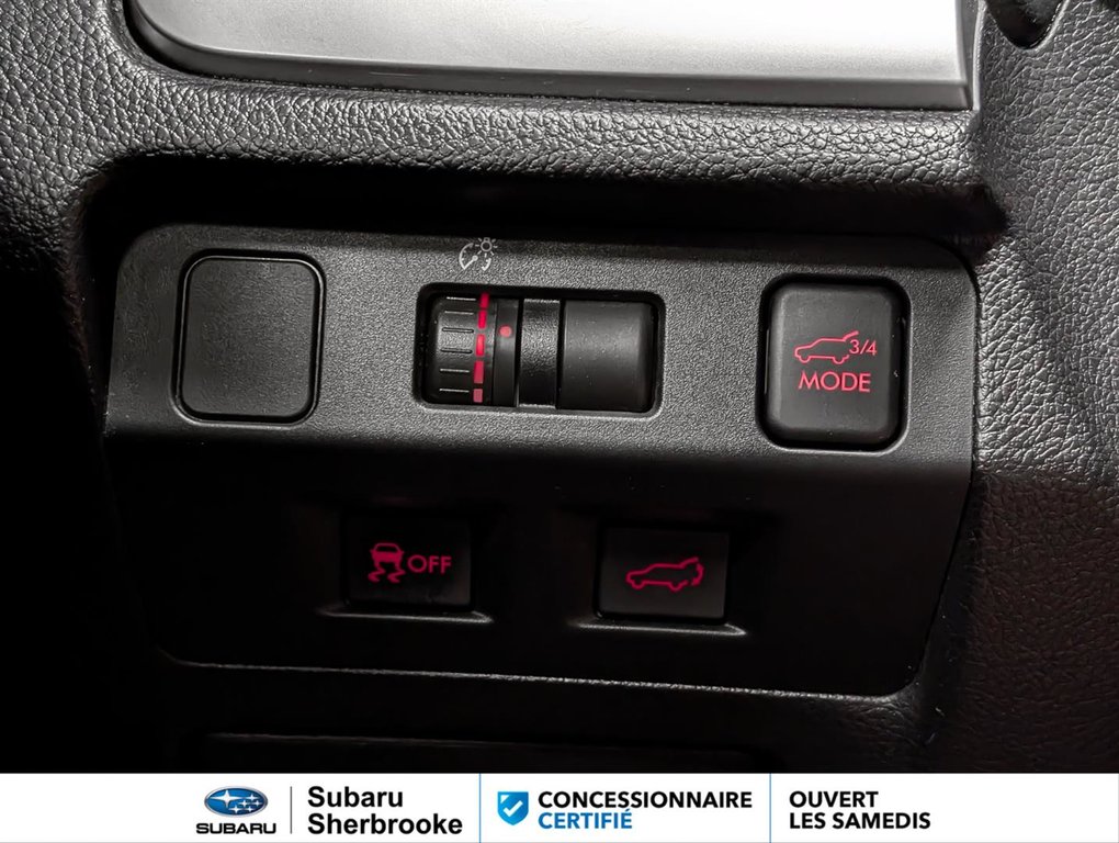 2015 Subaru Forester 2.0XT Limited w-Tech/AWD in Sherbrooke, Quebec - 17 - w1024h768px