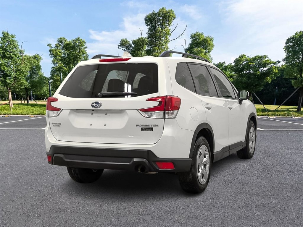 Subaru Forester 2.5i/awd 2021 à Sherbrooke, Québec - 4 - w1024h768px