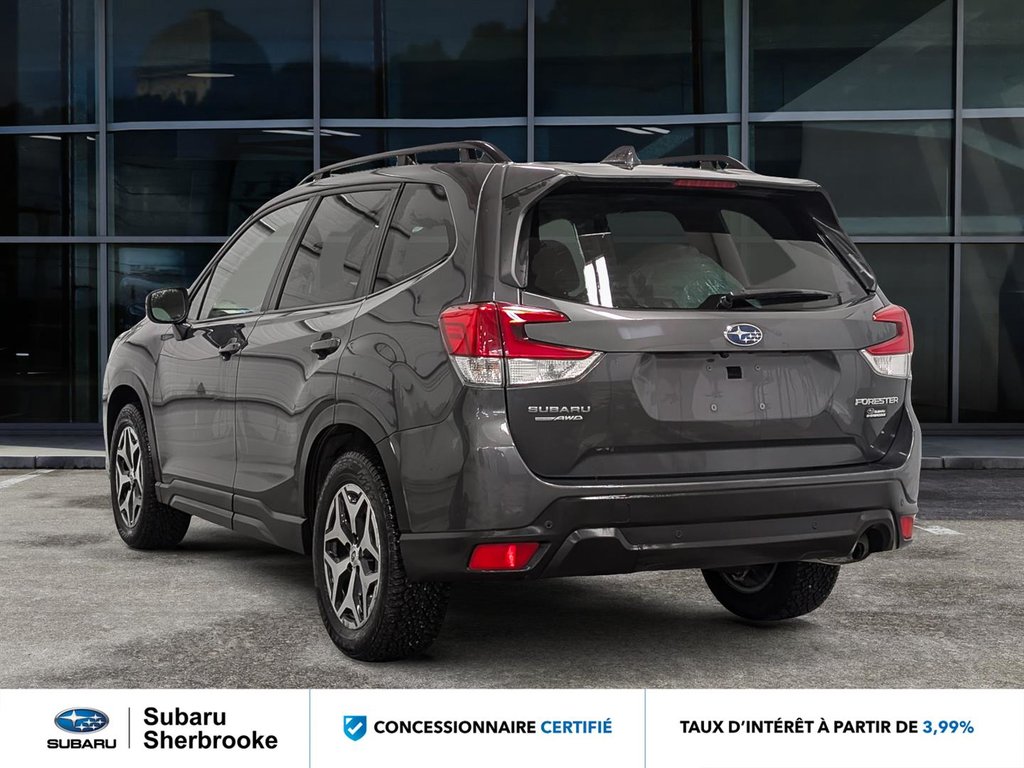 2023 Subaru Forester Touring CVT in Sherbrooke, Quebec - 5 - w1024h768px