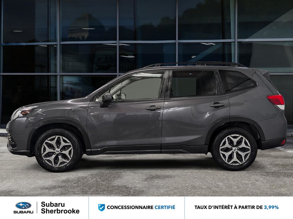 2023 Subaru Forester Touring CVT in Sherbrooke, Quebec - 3 - w1024h768px