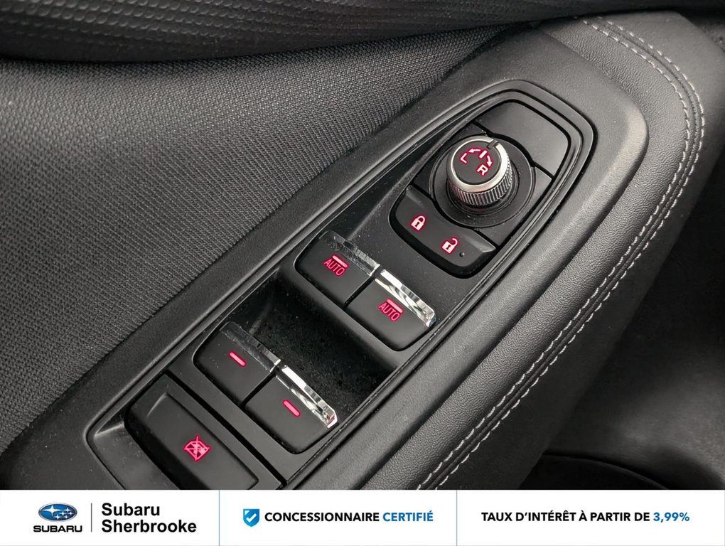 2023 Subaru Forester Touring CVT in Sherbrooke, Quebec - 17 - w1024h768px