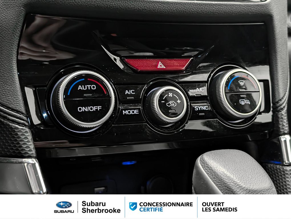 2024 Subaru Forester Touring AWD in Sherbrooke, Quebec - 12 - w1024h768px