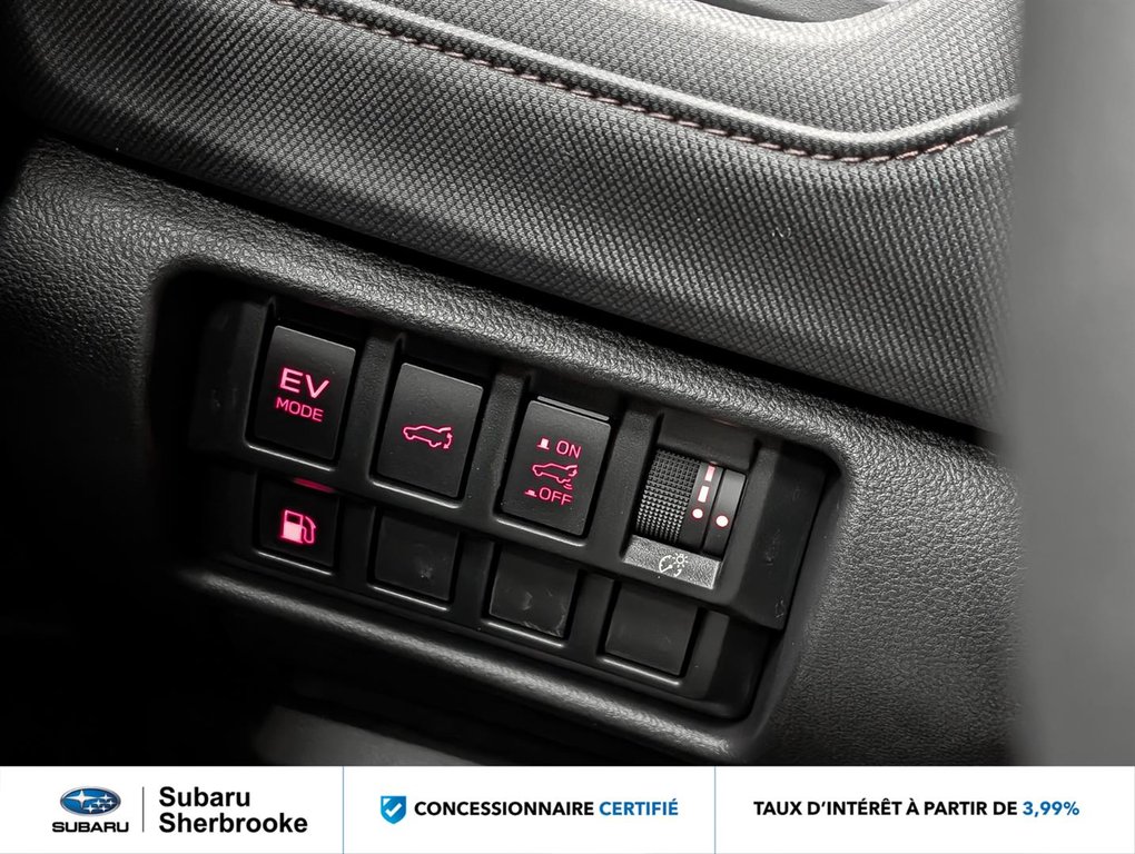 2025 Subaru Forester e-BOXER Hybrid Premier AWD in Sherbrooke, Quebec - 31 - w1024h768px