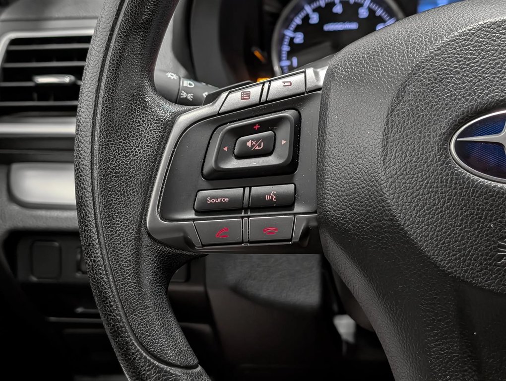 Subaru Impreza Touring hatchback 2.0i 2015 à Sherbrooke, Québec - 14 - w1024h768px