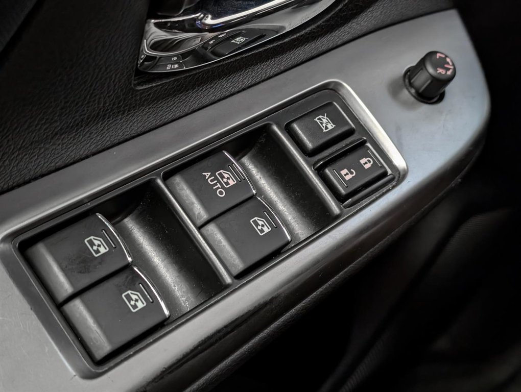 Subaru Impreza Touring hatchback 2.0i 2015 à Sherbrooke, Québec - 15 - w1024h768px