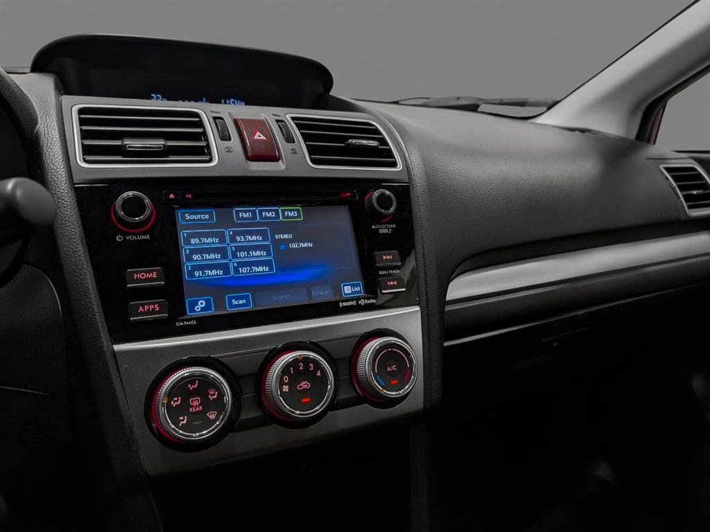 Subaru Impreza Touring hatchback 2.0i 2015 à Sherbrooke, Québec - 9 - w1024h768px