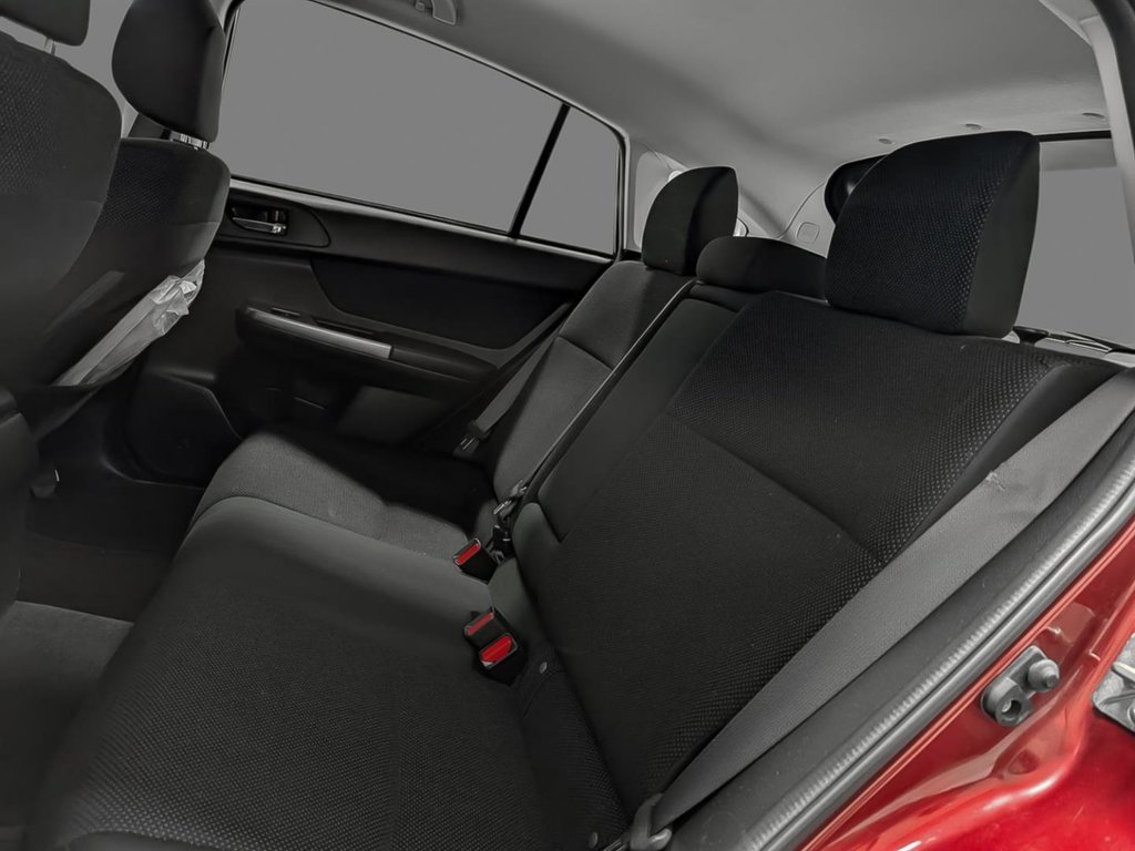 Subaru Impreza Touring hatchback 2.0i 2015 à Sherbrooke, Québec - 8 - w1024h768px