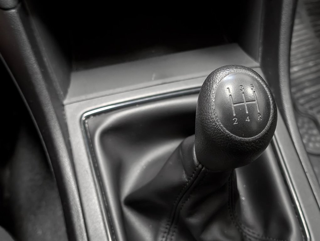 Subaru Impreza 5-door Manual 2021 à Sherbrooke, Québec - 13 - w1024h768px