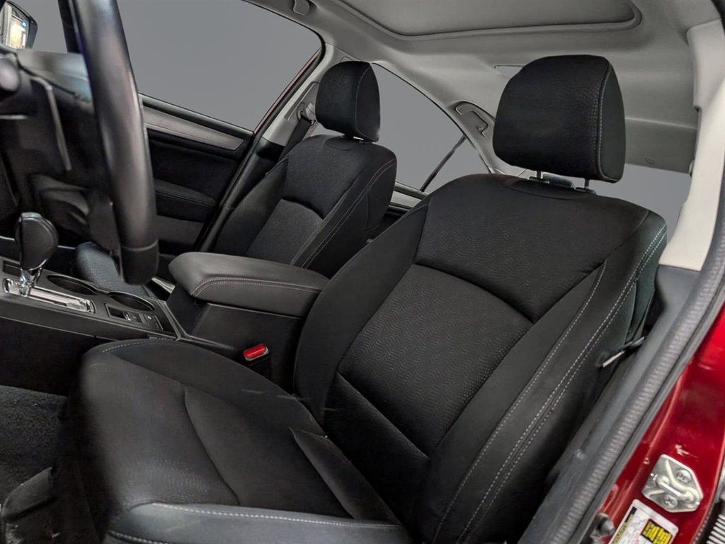 2016 Subaru Legacy 4dr Sdn 2.5i Premium in Sherbrooke, Quebec - 9 - w1024h768px