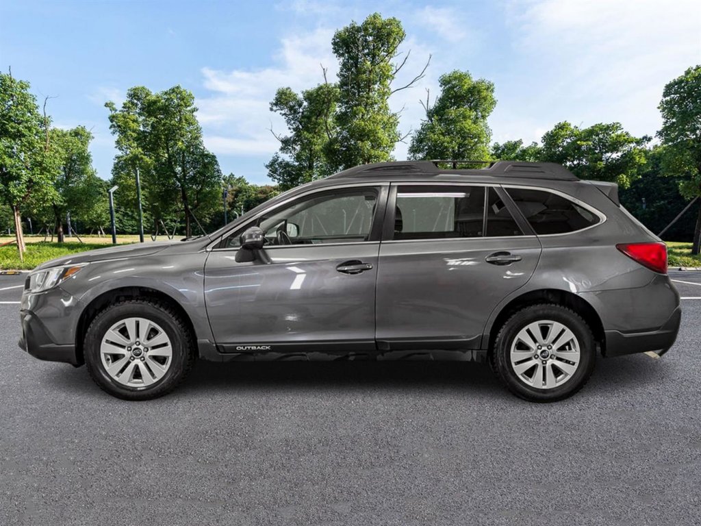 2018  Outback 2.5i Touring in Sherbrooke, Quebec - 2 - w1024h768px