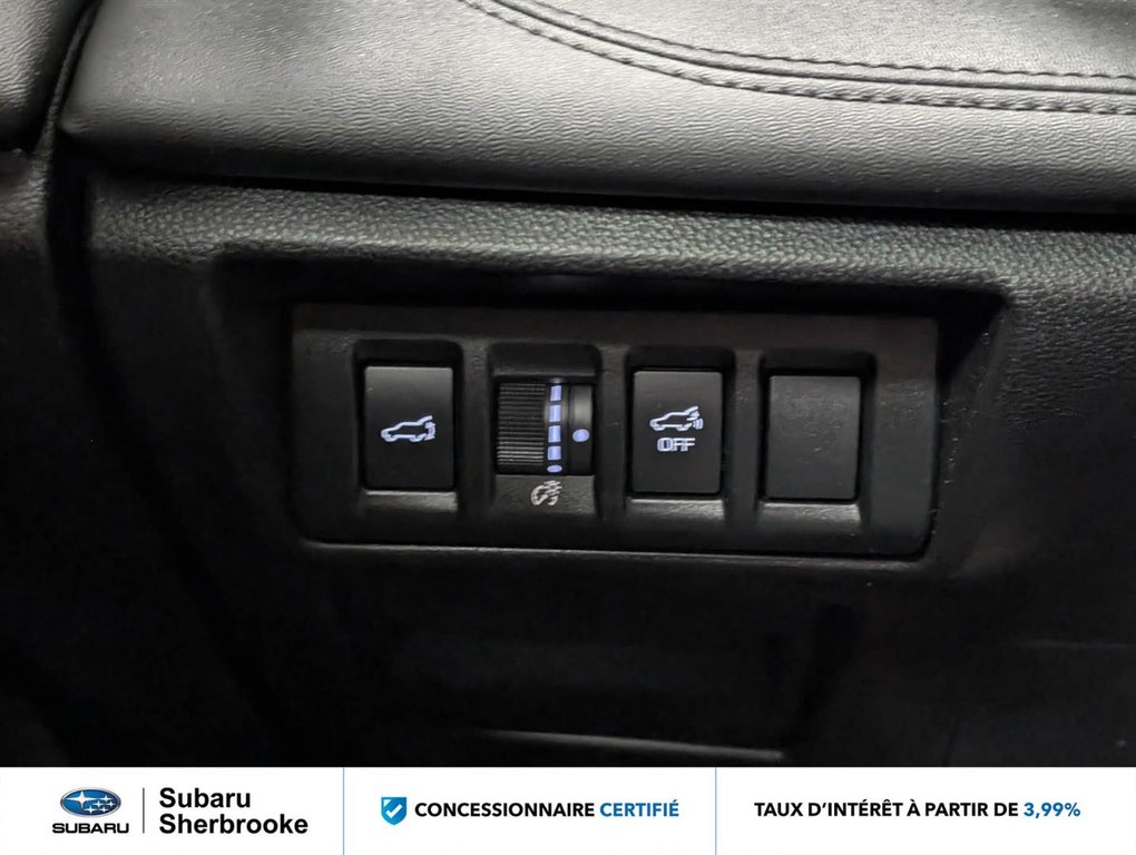 2023 Subaru Outback Premier XT CVT in Sherbrooke, Quebec - 11 - w1024h768px