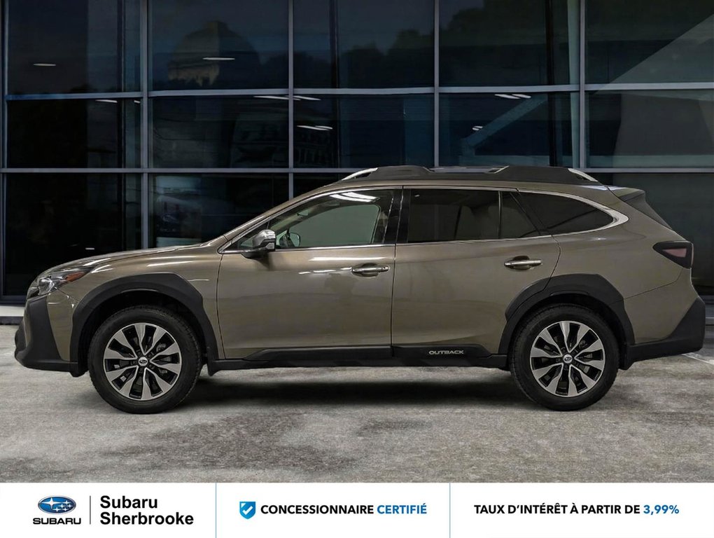 2023 Subaru Outback Premier XT CVT in Sherbrooke, Quebec - 3 - w1024h768px