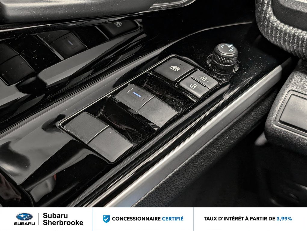 Subaru Solterra AWD 2023 à Sherbrooke, Québec - 18 - w1024h768px