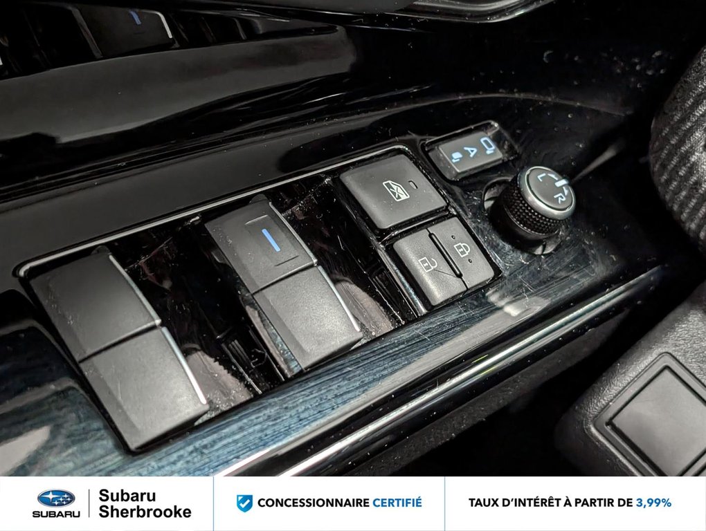 Subaru Solterra AWD 2023 à Sherbrooke, Québec - 18 - w1024h768px