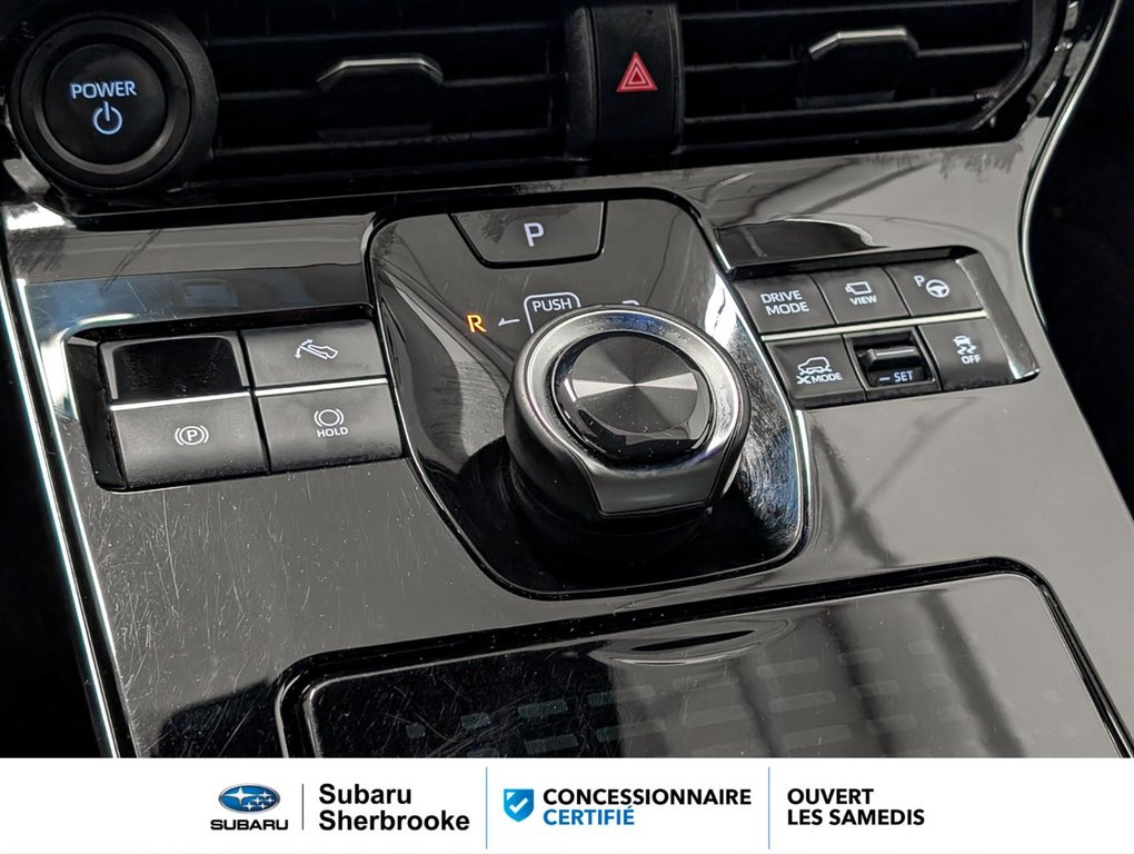 2023 Subaru Solterra Luxury/AWD in Sherbrooke, Quebec - 13 - w1024h768px