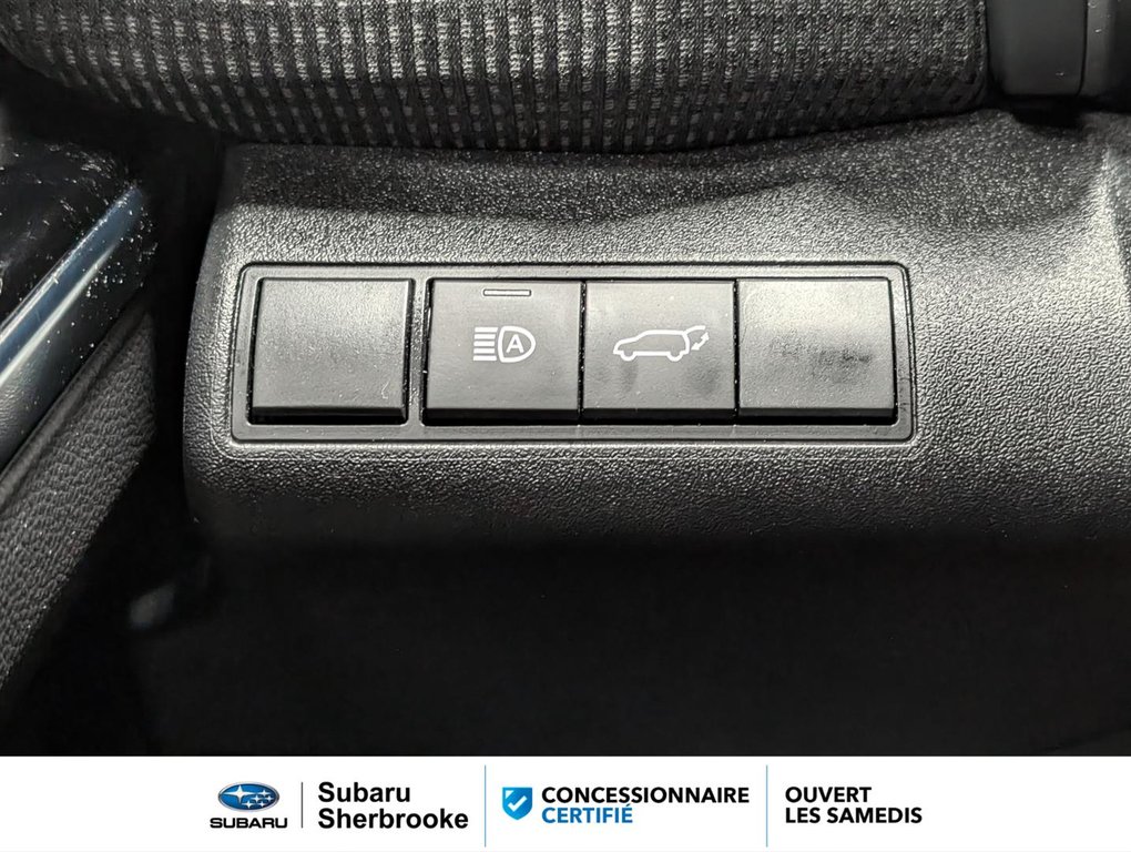 2023 Subaru Solterra Luxury/AWD in Sherbrooke, Quebec - 16 - w1024h768px