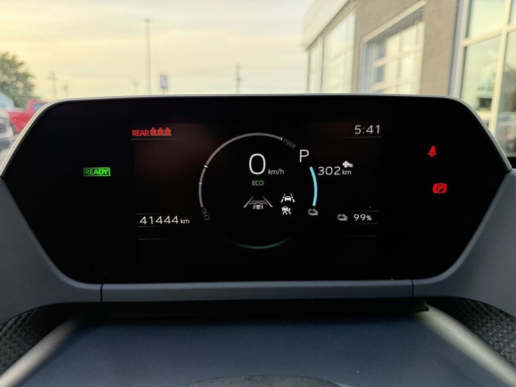 Toyota BZ4X LE FWD 2023 à Quebec, Québec - 16 - w1024h768px