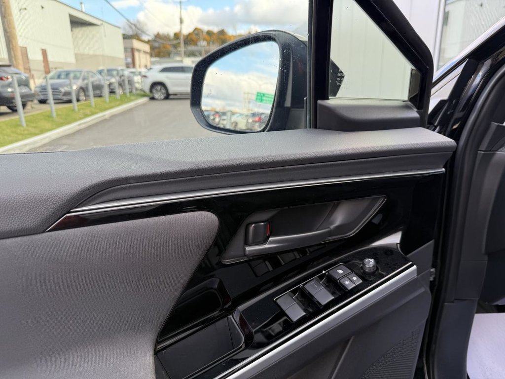 Toyota bZ4X LE FWD 2023 à Québec, Québec - 9 - w1024h768px