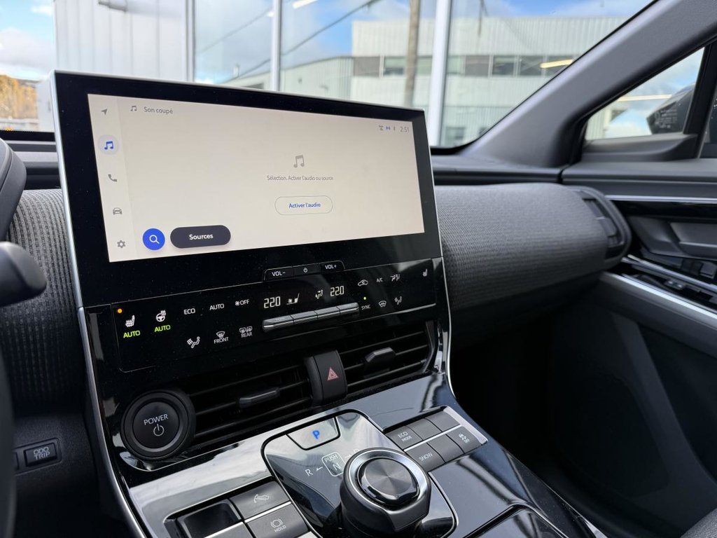 Toyota bZ4X LE FWD 2023 à Québec, Québec - 14 - w1024h768px