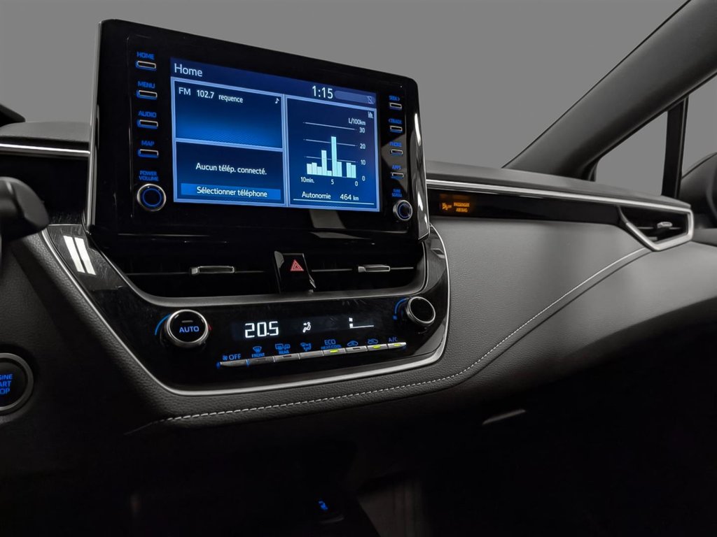 2020 Toyota Corolla Hatchback SE in Sherbrooke, Quebec - 8 - w1024h768px