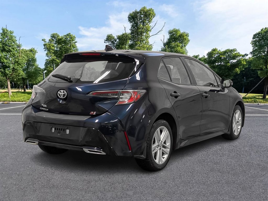 2020 Toyota Corolla Hatchback SE in Sherbrooke, Quebec - 4 - w1024h768px