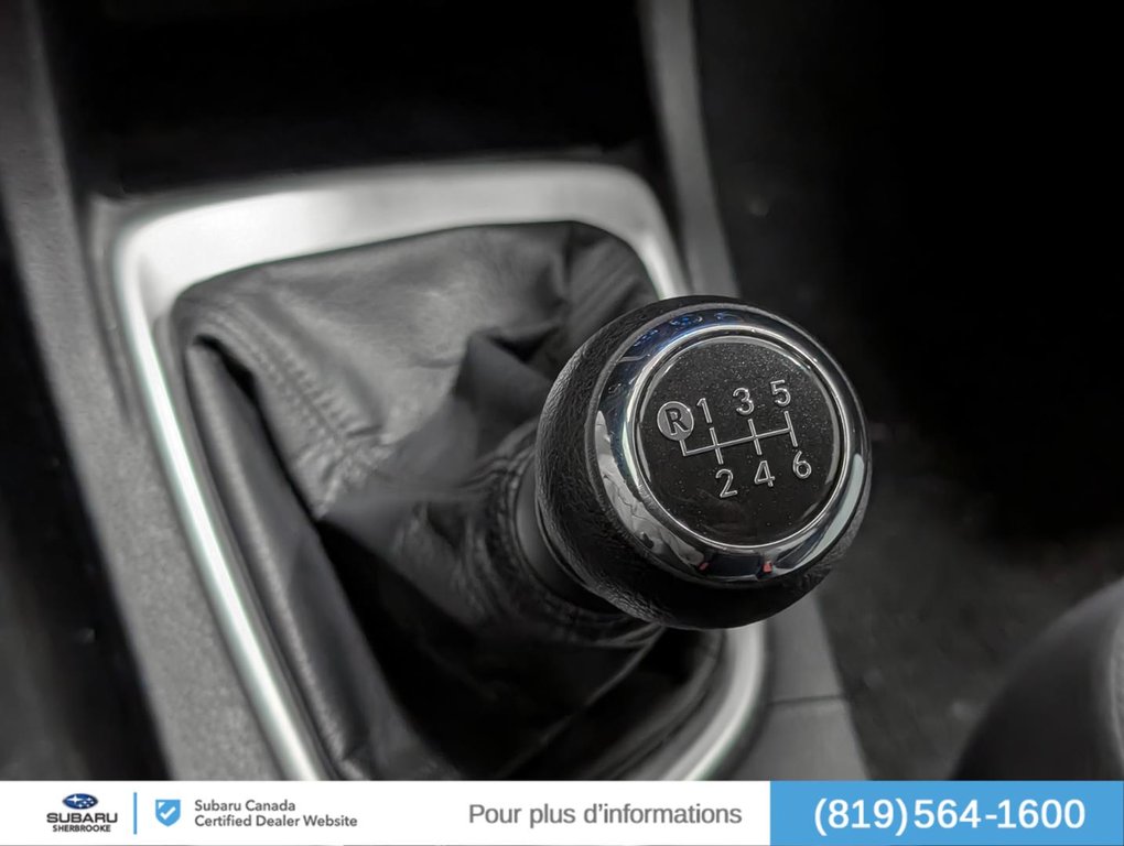 2018 Toyota Corolla SE/Manuelle in Sherbrooke, Quebec - 13 - w1024h768px