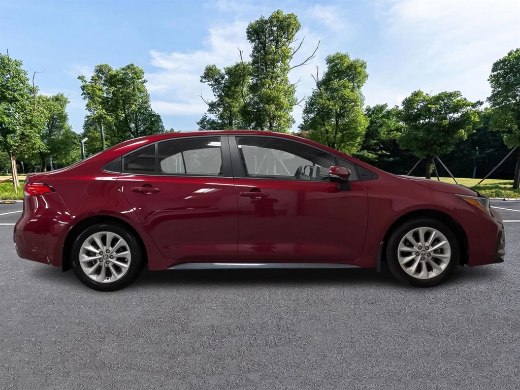 2022 Toyota Corolla SE in Sherbrooke, Quebec - 7 - w1024h768px