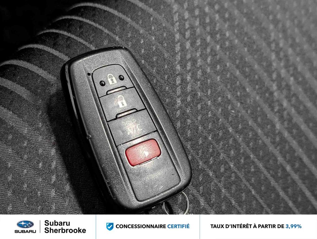 Toyota Prius Prime Base/Automatique 2021 à Sherbrooke, Québec - 23 - w1024h768px