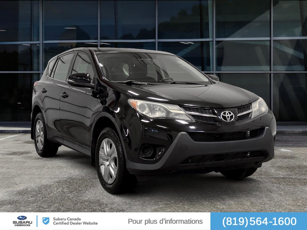 Toyota RAV4 LE/AWD 2015 à Sherbrooke, Québec - 2 - w1024h768px