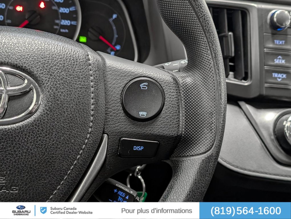 Toyota RAV4 LE/AWD 2015 à Sherbrooke, Québec - 12 - w1024h768px
