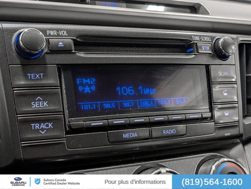 Toyota RAV4 LE/AWD 2015 à Sherbrooke, Québec - 9 - w1024h768px