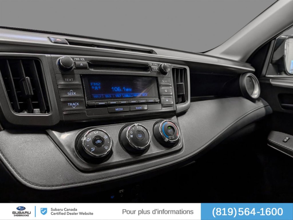 Toyota RAV4 LE/AWD 2015 à Sherbrooke, Québec - 8 - w1024h768px