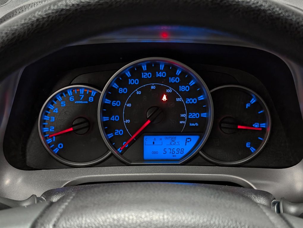 2016 Toyota RAV4 FWD LE in Sherbrooke, Quebec - 19 - w1024h768px