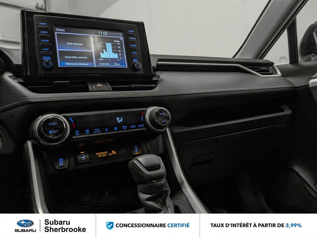 Toyota RAV4 XLE AWD 2020 à Sherbrooke, Québec - 10 - w1024h768px
