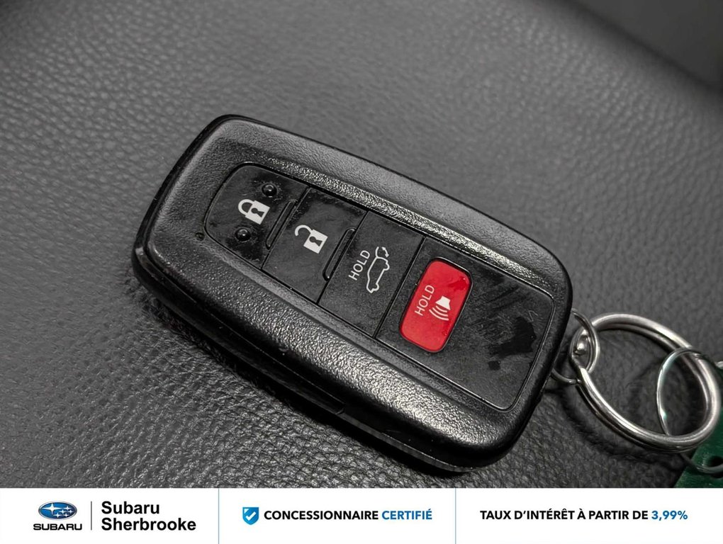 Toyota RAV4 XLE AWD 2020 à Sherbrooke, Québec - 19 - w1024h768px