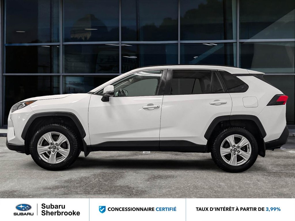 Toyota RAV4 XLE AWD 2020 à Sherbrooke, Québec - 3 - w1024h768px