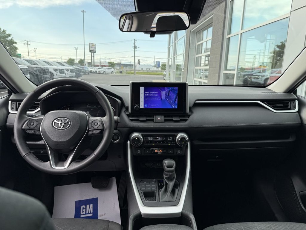 Toyota RAV4 AWD XLE TOIT OUVRANT 2024 à Québec, Québec - 22 - w1024h768px