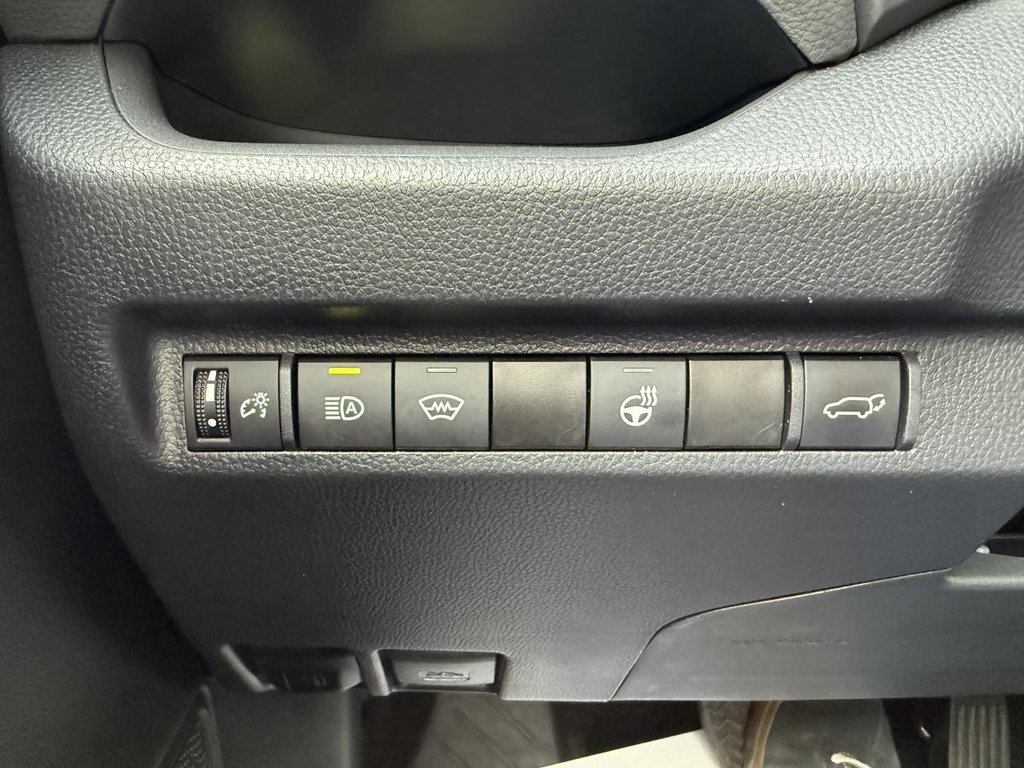 Toyota RAV4 AWD XLE TOIT OUVRANT 2024 à Québec, Québec - 10 - w1024h768px