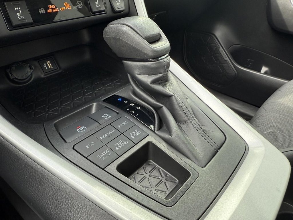 Toyota RAV4 AWD XLE TOIT OUVRANT 2024 à Québec, Québec - 18 - w1024h768px