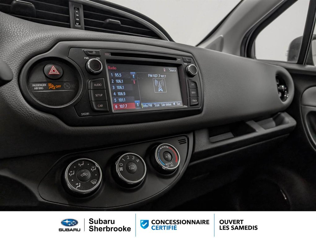 2018 Toyota Yaris Hatchback LE/hatchback in Sherbrooke, Quebec - 8 - w1024h768px